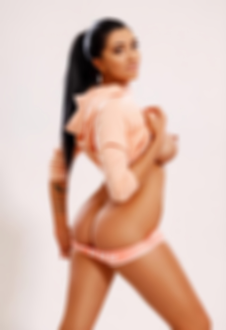 Black hair london escort Alina located in Mayfair picture 2